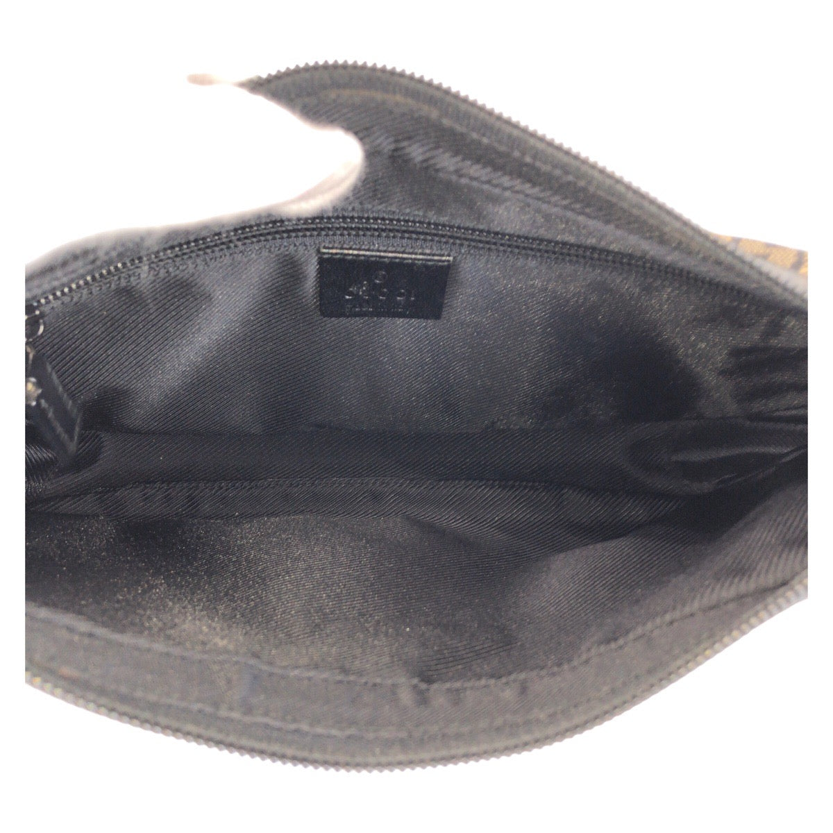 19932
GUCCI グッチ ベージュ ブラック 黒 ゴールド金具 GGキャンバス 019 0433 ショルダーバッグ ポシェット レディース AB28