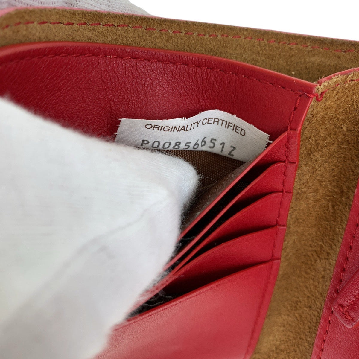 19941
BOTTEGAVENETA ボッテガヴェネタ イントレチャート ピンク レッド シルバー金具 レザー 折財布 コンパクトウォレット  レディース ABP