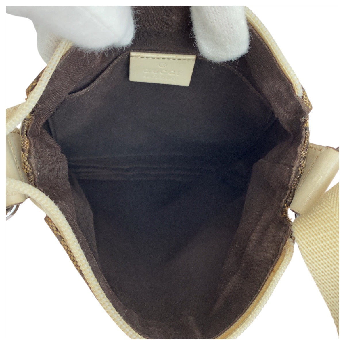 19944
GUCCI グッチ ブラウン アイボリー シルバー金具 GGキャンバス / レザー 147671 ショルダーバッグ ポシェット レディース AB