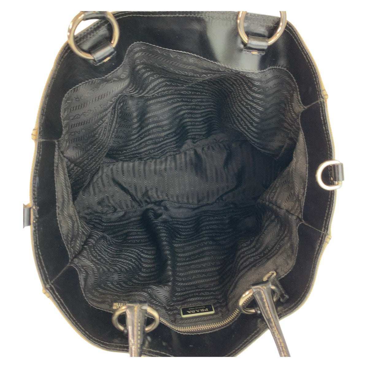 19957
PRADA プラダ 三角ロゴプレート ベージュ ブラック 黒 シルバー金具 キャンバス / エナメル トートバッグ ショルダーバッグ  レディース AB