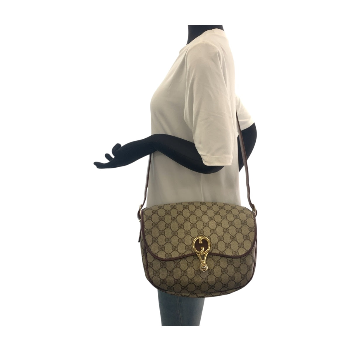20105
GUCCI グッチ ヴィンテージ オールドグッチ ベージュ ブラウン ゴールド金具 GGスプリームキャンバス 斜め掛け ショルダーバッグ レディース AB42