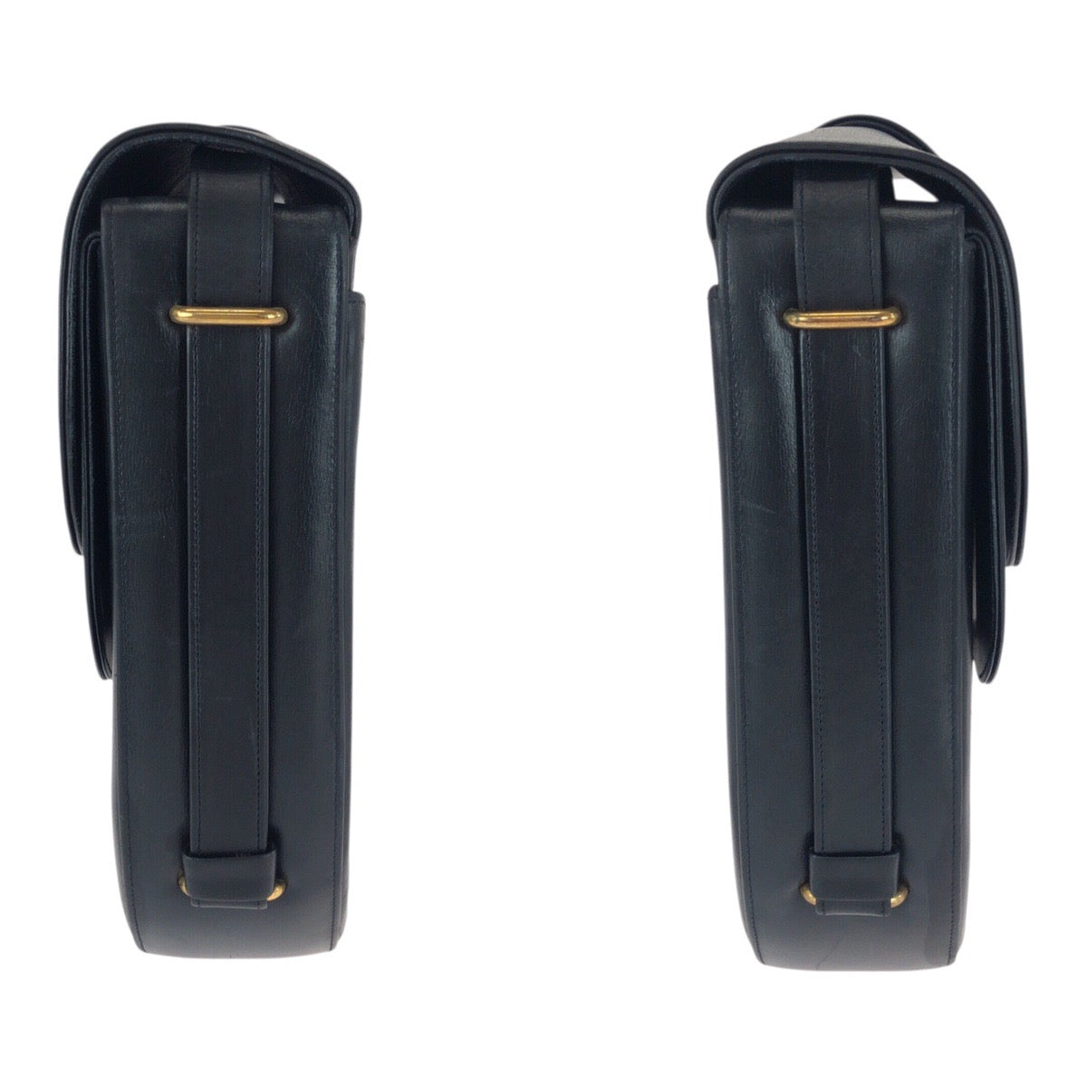20116
CARTIER カルティエ サファイアライン ブラック 黒 ゴールド金具 レザー ショルダーバッグ ポシェット レディース ABP42