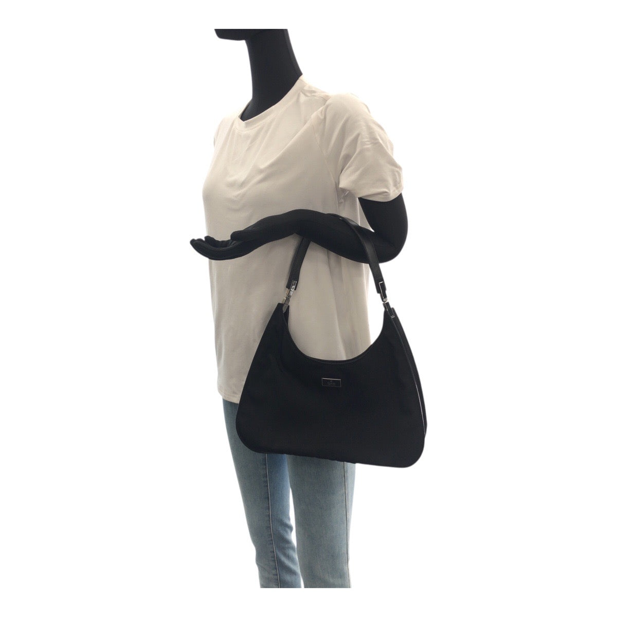 20143
GUCCI グッチ ブラック 黒 シルバー金具 ナイロン / レザー 001 3767 ショルダーバッグ 肩掛け レディース A35