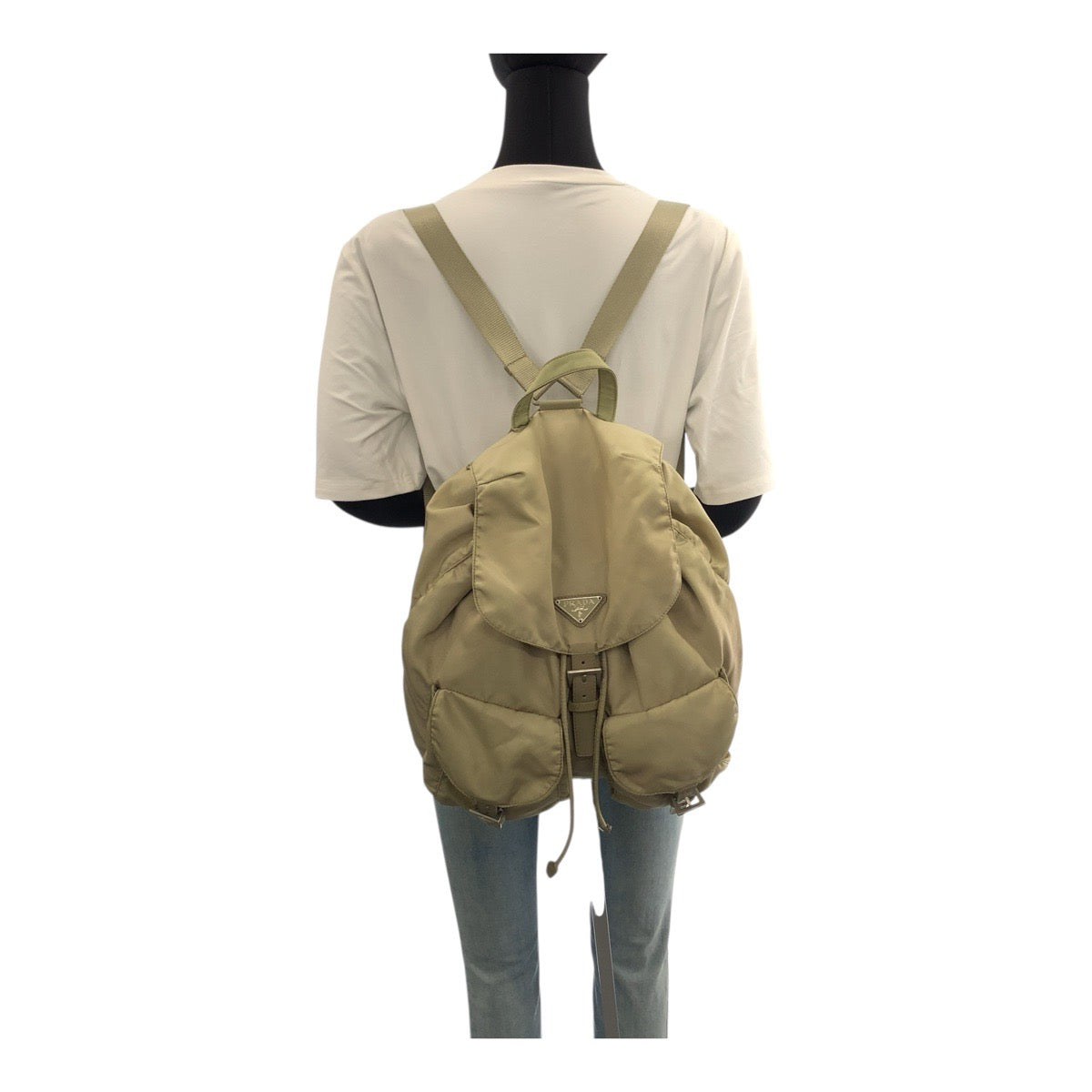 20149
PRADA プラダ テスート 三角ロゴプレート カーキ シルバー金具 ナイロン リュック・デイパック バックパック レディース AB30