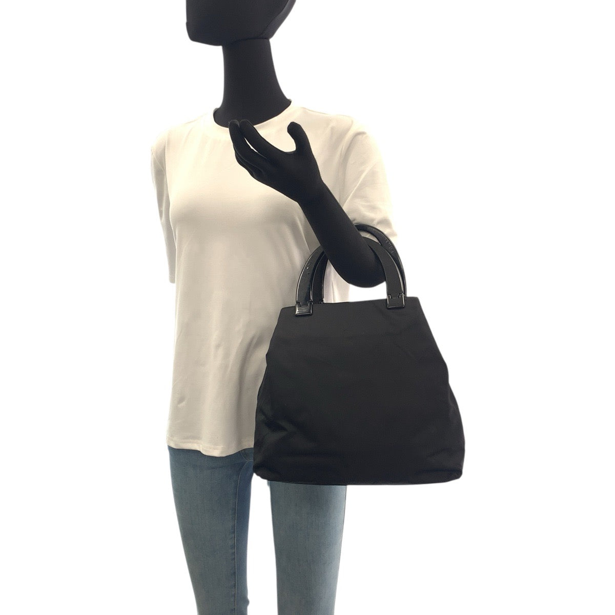 20150
PRADA プラダ テスート 三角ロゴプレート ブラック 黒 シルバー金具 ナイロン / プラスチック トートバッグ ハンドバッグ レディース AB16