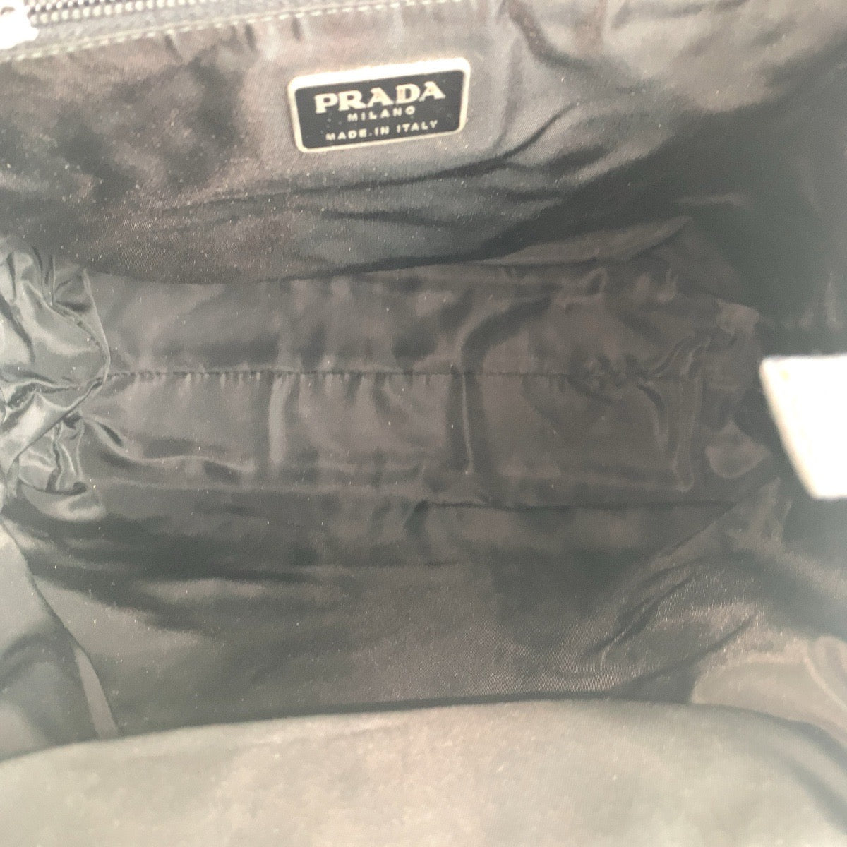 20150
PRADA プラダ テスート 三角ロゴプレート ブラック 黒 シルバー金具 ナイロン / プラスチック トートバッグ ハンドバッグ レディース AB16