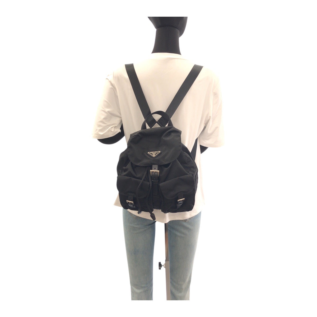 20168
PRADA プラダ テスート 三角ロゴプレート ブラック 黒 シルバー金具 ナイロン バックパック リュック レディース ABP63