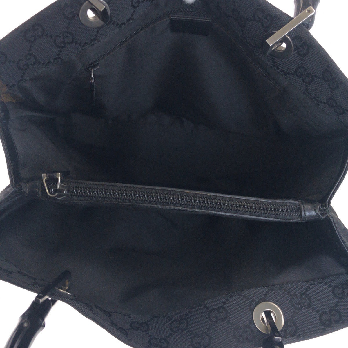 20173
GUCCI グッチ バンブー ブラック 黒 シルバー金具 GGキャンバス 002・1010 ハンドバッグ トートバッグ レディース AB28