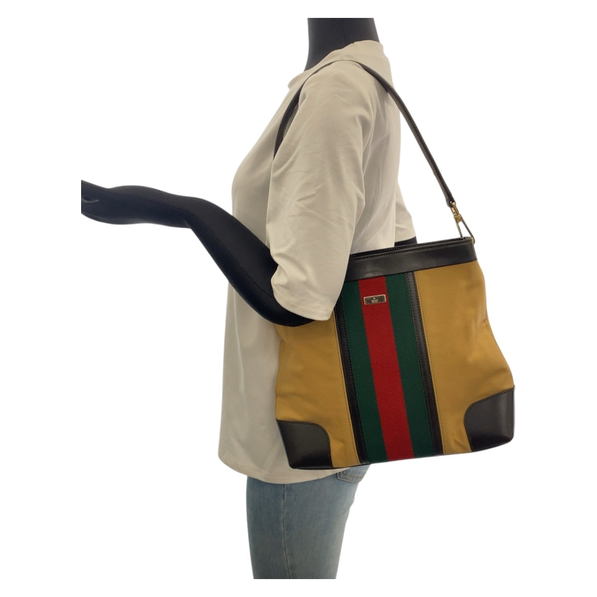 20186
GUCCI グッチ シェリーライン ベージュ レッド グリーン シルバー金具 キャンバス 001 4231 ショルダーバッグ 肩掛け レディース AB28