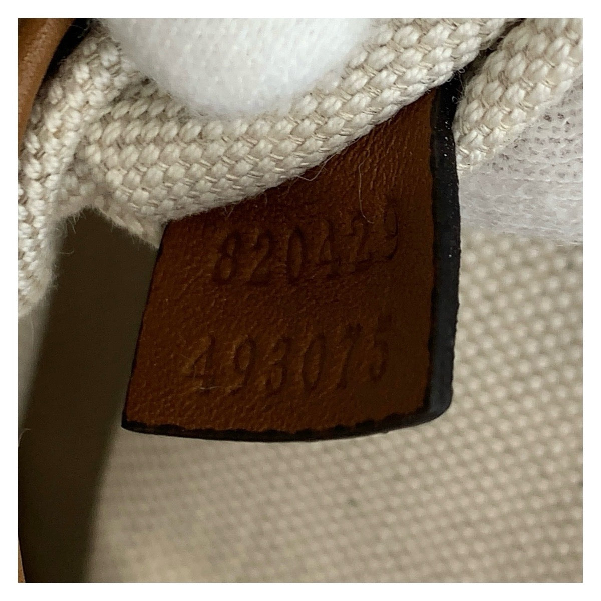 20218
GUCCI グッチ ブロンディ ブラウン ゴールド金具 GGキャンバス / レザー 820429 ショルダーバッグ ポシェット レディース A110