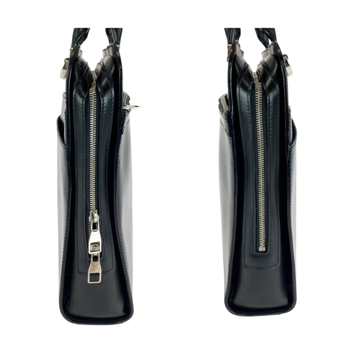 20239
LOUIS VUITTON ルイヴィトン エピ バサーノMM ノワール ブラック 黒 シルバー金具 エピレザー M54032 ビジネスバッグ ハンドバッグ メンズ AB56