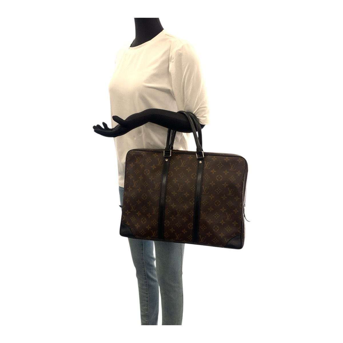 20245
LOUIS VUITTON ルイヴィトン モノグラム・マカサー ポルトドキュマン・ヴォワヤージュ ブラウン ブラック シルバー金具 PVC M40225 ビジネスバッグ ブリーフケース メンズ ABP70