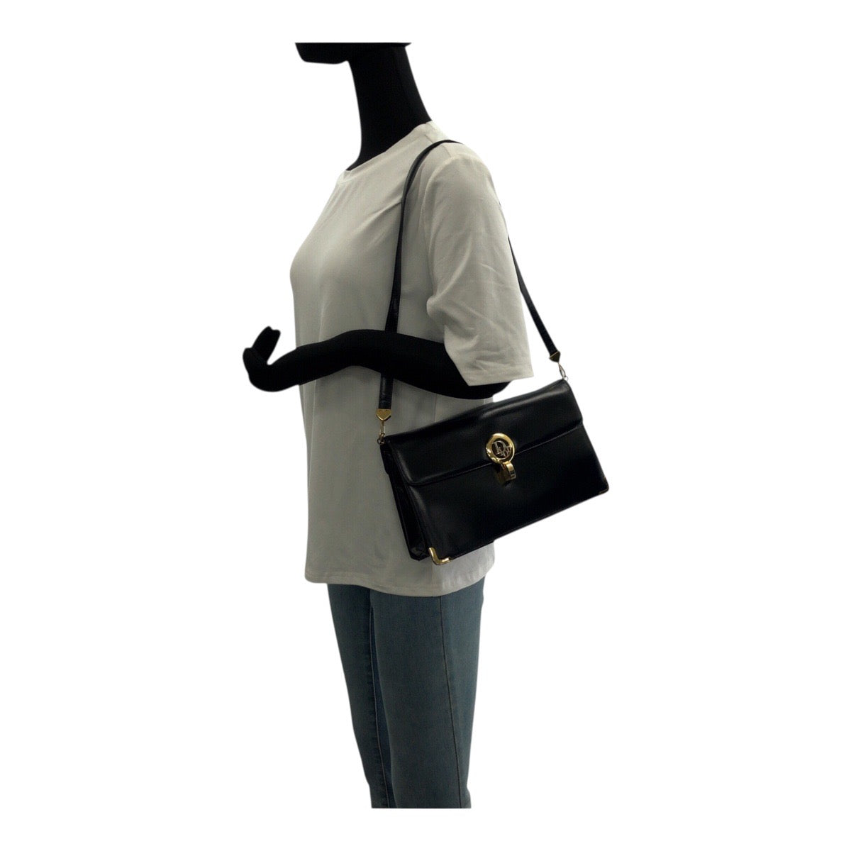 20251
Dior ディオール ヴィンテージ ブラック 黒 ゴールド金具 レザー ショルダーバッグ ポシェット レディース AB28