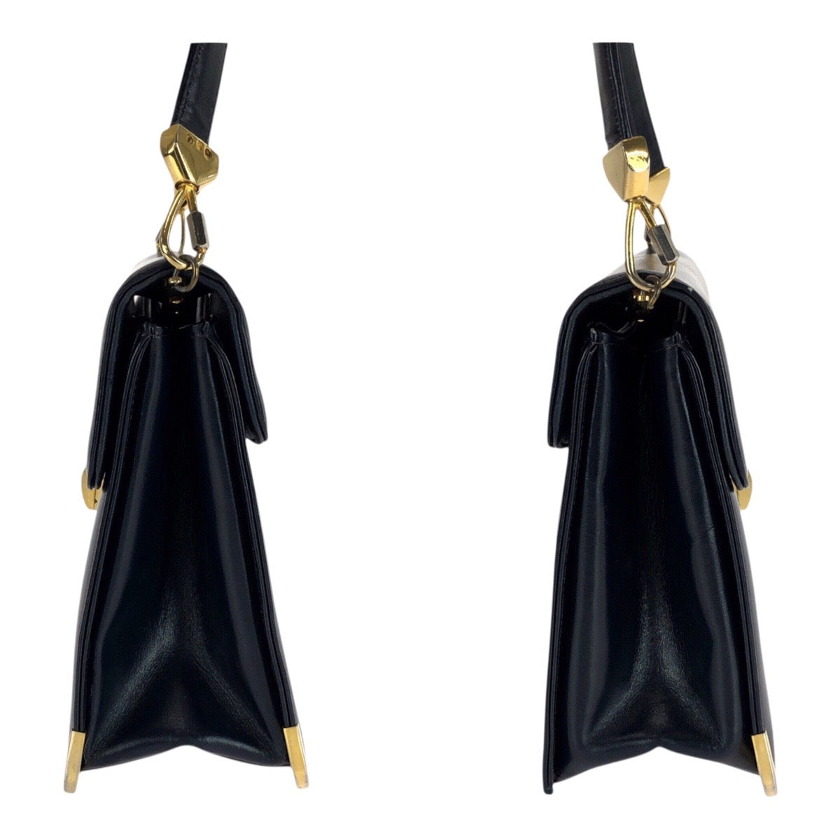 20251
Dior ディオール ヴィンテージ ブラック 黒 ゴールド金具 レザー ショルダーバッグ ポシェット レディース AB28
