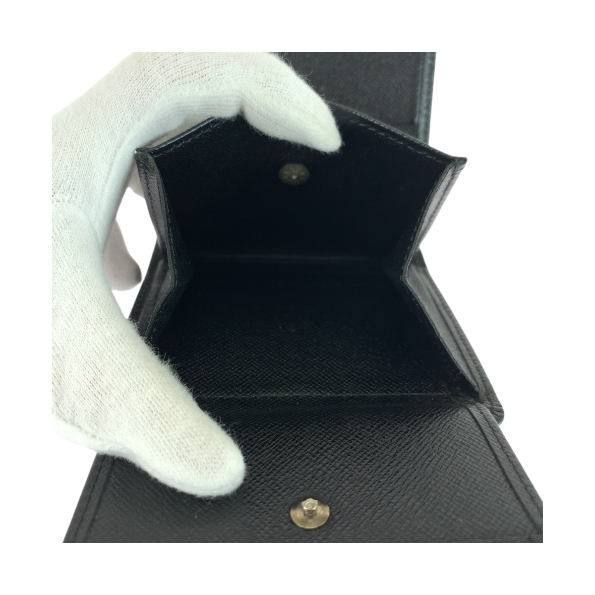 20259
LOUIS VUITTON ルイヴィトン タイガ ポルトビエ 3 カルトクレディ アルドワーズ ブラック 黒 シルバー金具 レザー M30452 折財布 コンパクトウォレット メンズ ABP21