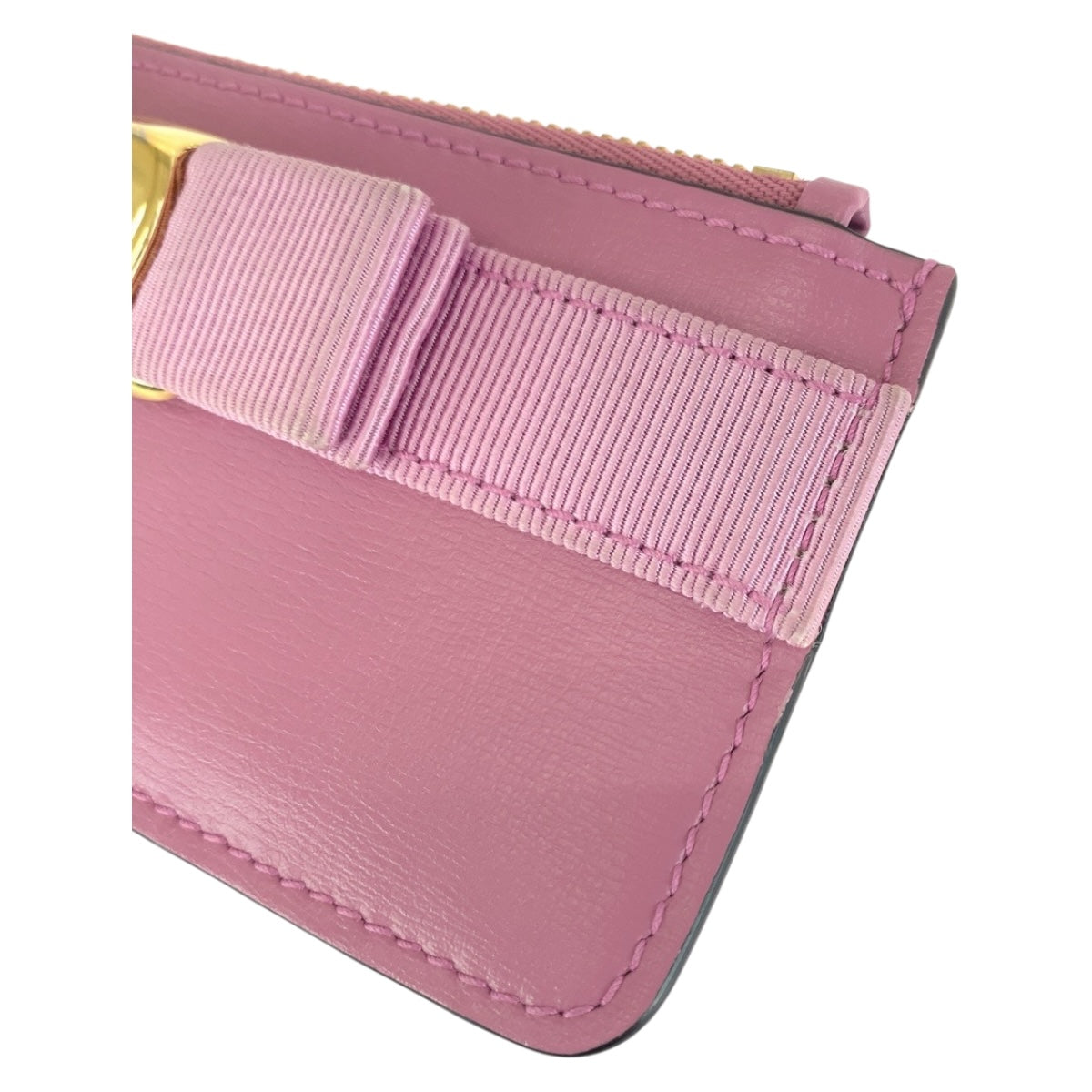 20292
Salvatore Ferragamo サルヴァトーレフェラガモ ヴィラリボン ピンク ゴールド金具 レザー コインケース フラグメントケース レディース ABP14