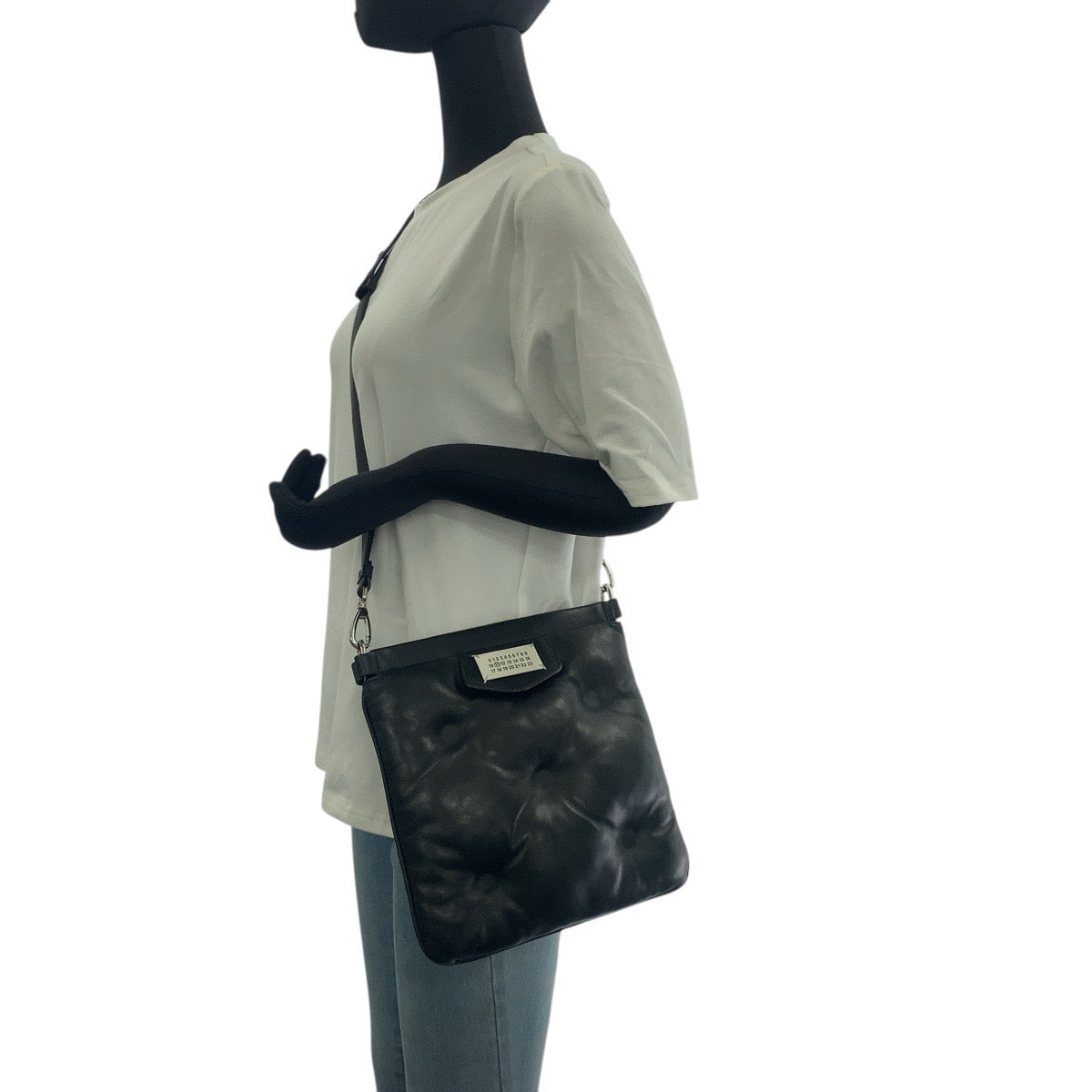 20312
Maison Margiela メゾン マルジェラ グラム スラム ブラック 黒 シルバー金具 レザー ショルダーバッグ ポシェット 男女兼用 レディース ABP50
