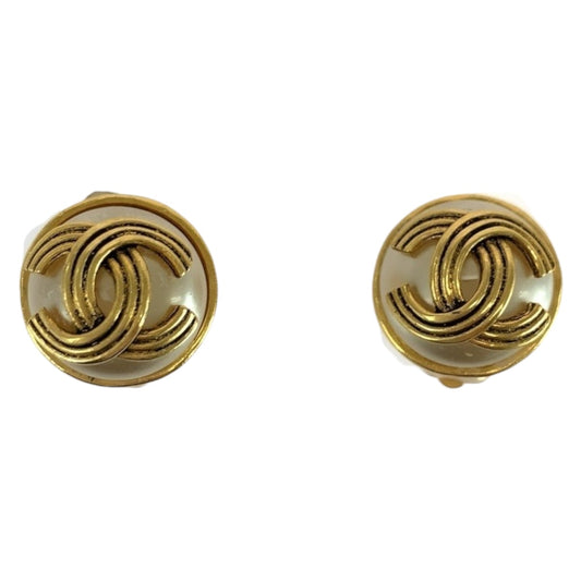 20317
CHANEL シャネル フェイクパール ココマーク ゴールド ホワイト メッキ / フェイクパール イヤリング 94 A刻印 レディース ABP35