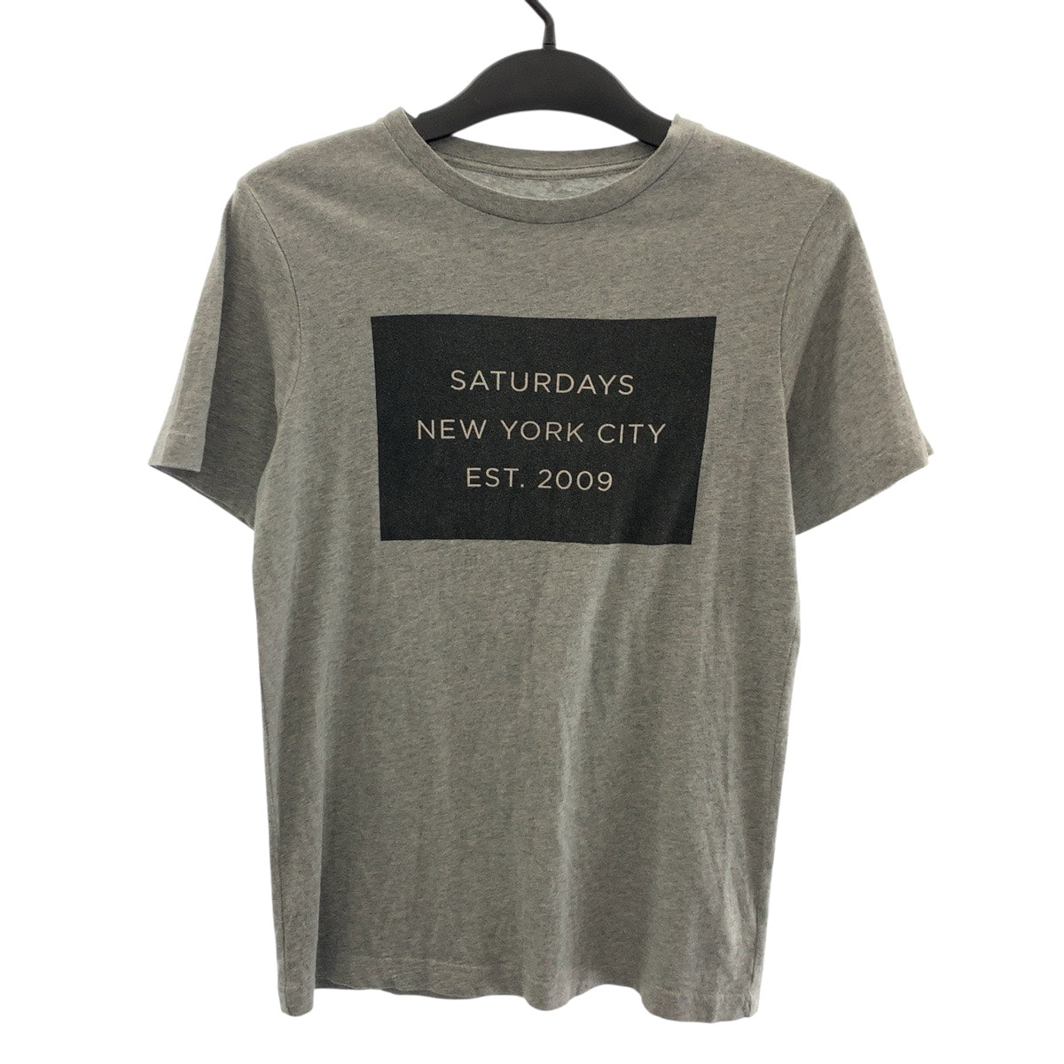 20333
SATURDAYS SURF NYC サタデーズサーフニューヨーク ロゴ サイズS グレー ブラック コットン 半袖Tシャツ クルーネック メンズ AB3