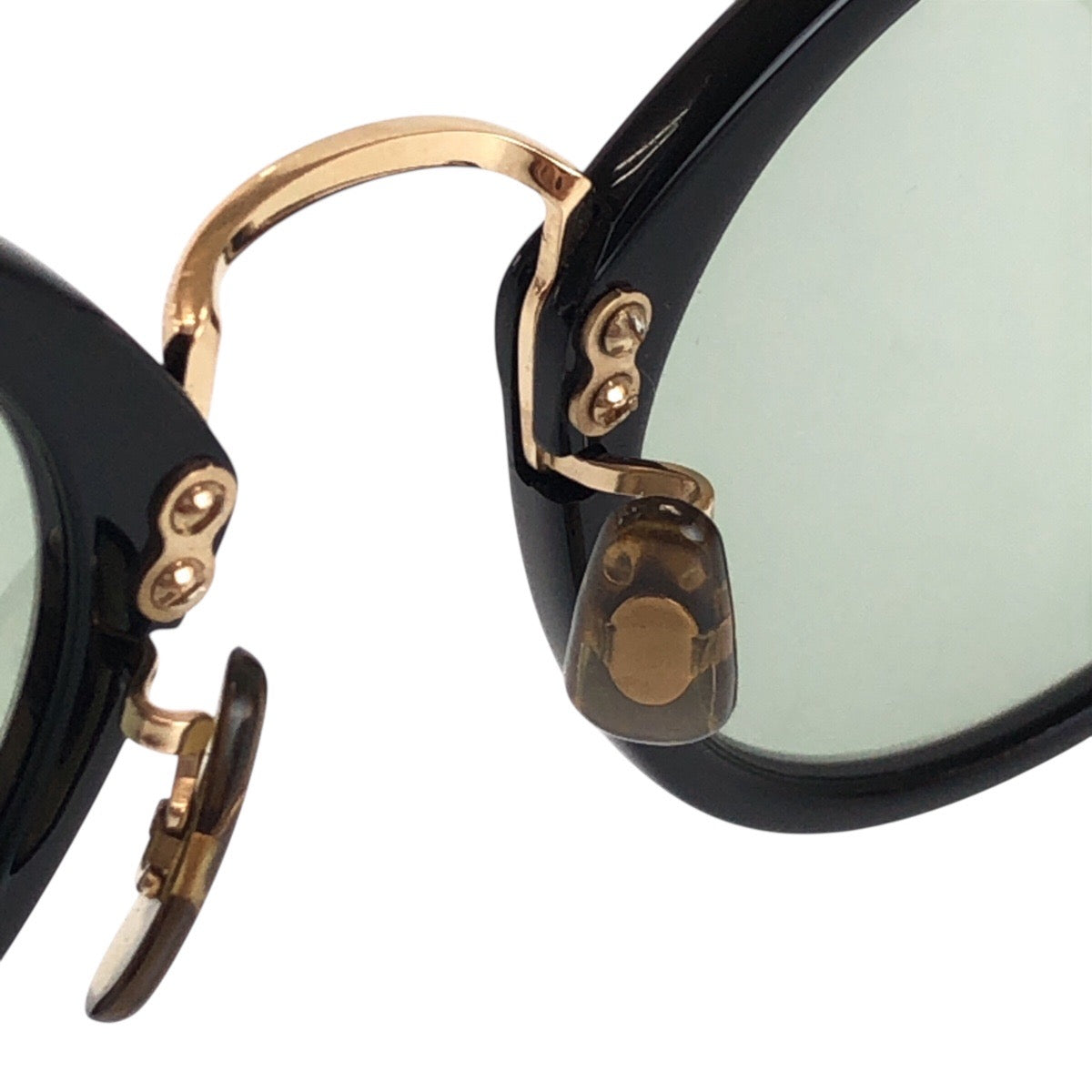 20386
OLIVER PEOPLES オリバーピープルズ ブラック 黒 ゴールド金具 メタル 49□23 145 サングラス 男女兼用 ウェリントン メンズ A12
