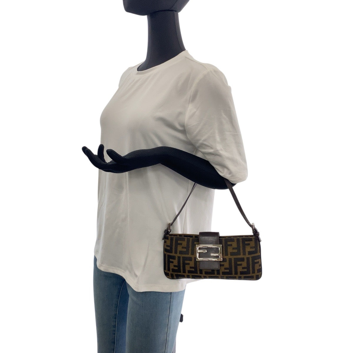 20388
FENDI Zucca Mamma Baguette Brown Silver Hardware Canvas 2241 26766 009 Shoulder Bag Handbag Women's A80