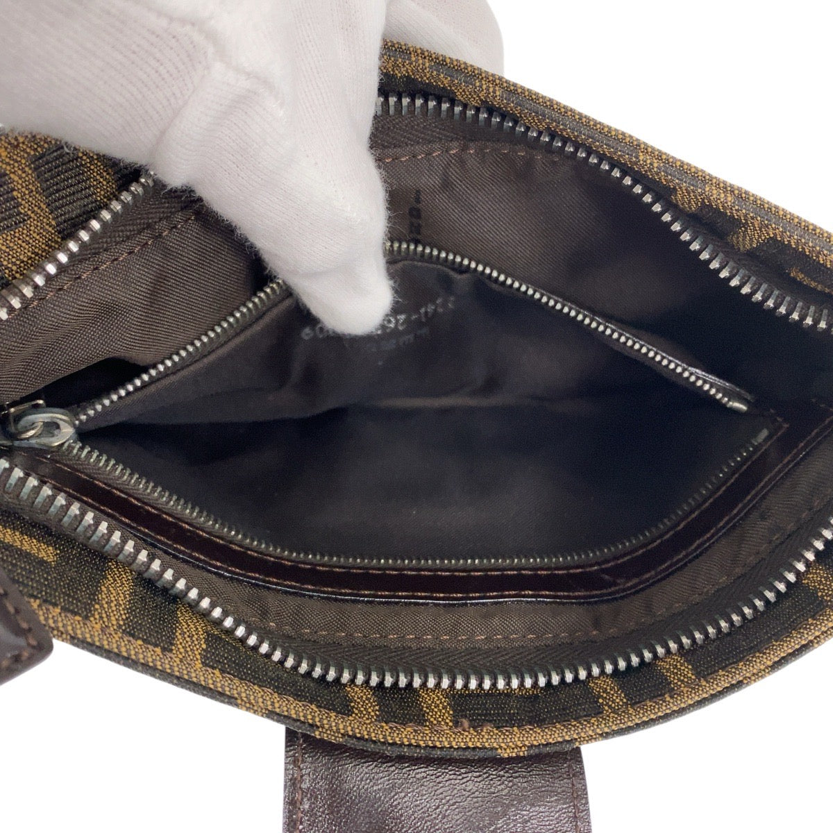 20388
FENDI Zucca Mamma Baguette Brown Silver Hardware Canvas 2241 26766 009 Shoulder Bag Handbag Women's A80