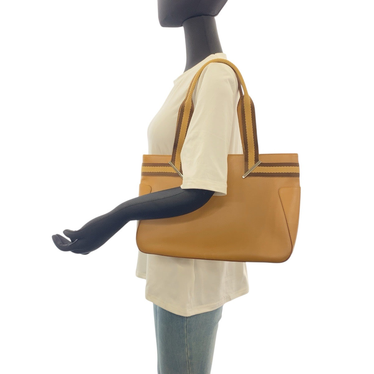 20400
GUCCI Sherry Beige Brown Silver Hardware Leather 73983 Tote Bag Shoulder Bag Women's AB25
