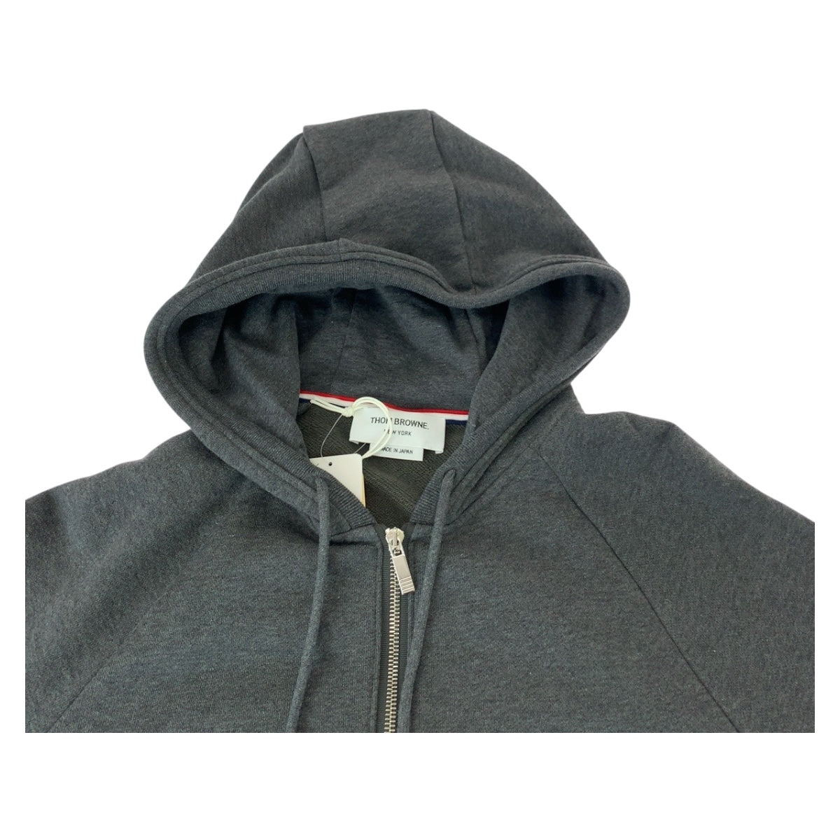 20440
THOM BROWNE トムブラウン Classic Loopback サイズ4 グレー ホワイト シルバー金具 コットン MJT022H 00535 025 パーカー フーディー メンズ ABP35