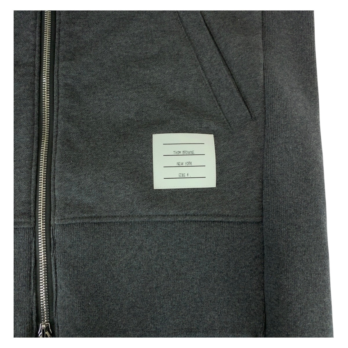 20440
THOM BROWNE トムブラウン Classic Loopback サイズ4 グレー ホワイト シルバー金具 コットン MJT022H 00535 025 パーカー フーディー メンズ ABP35