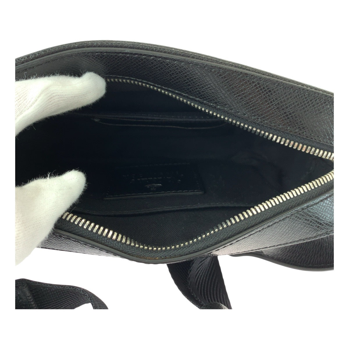 20478
Vivienne Westwood ヴィヴィアンウエストウッド ブラック 黒 シルバー金具 レザー ウエストバッグ バムバッグ レディース A32