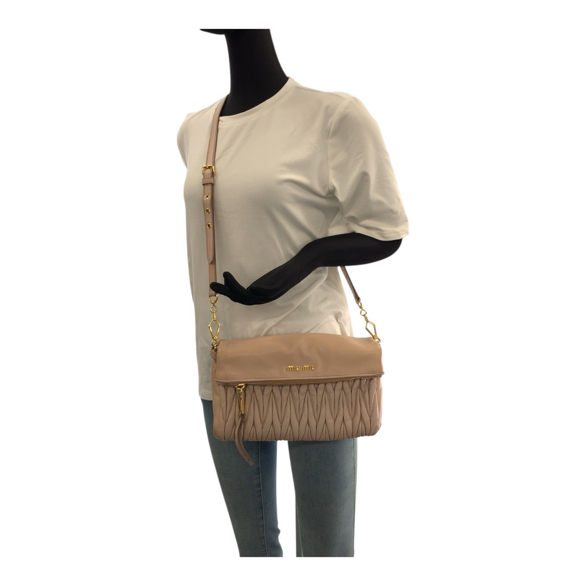 20482
MIUMIU ミュウミュウ マテラッセ ピンク ゴールド金具 レザー RP0363 ショルダーバッグ クラッチバッグ レディース AB30
