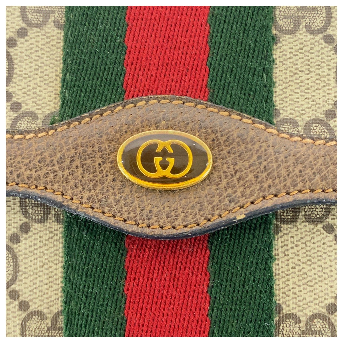20531
GUCCI グッチ ヴィンテージ シェリーライン ベージュ ブラウン GGスプリームキャンバス 89 01 006 クラッチバッグ セカンドバッグ メンズ ABP24