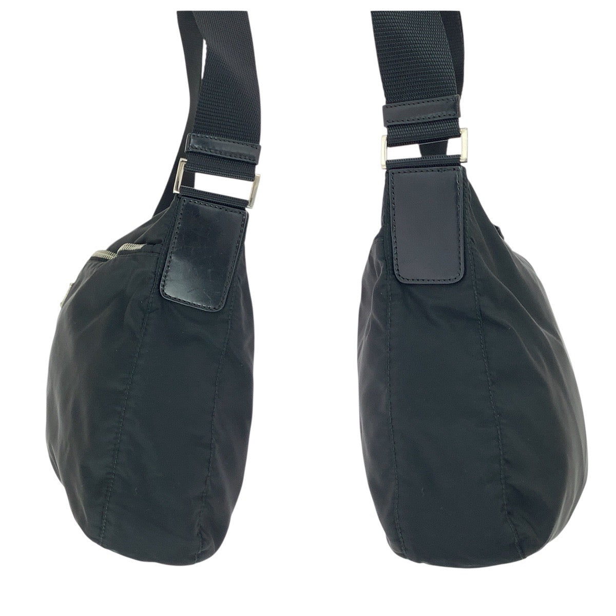 20544
PRADA プラダ テスート 三角ロゴプレート ブラック 黒 シルバー金具 ナイロン / レザー ショルダーバッグ ポシェット レディース ABP42