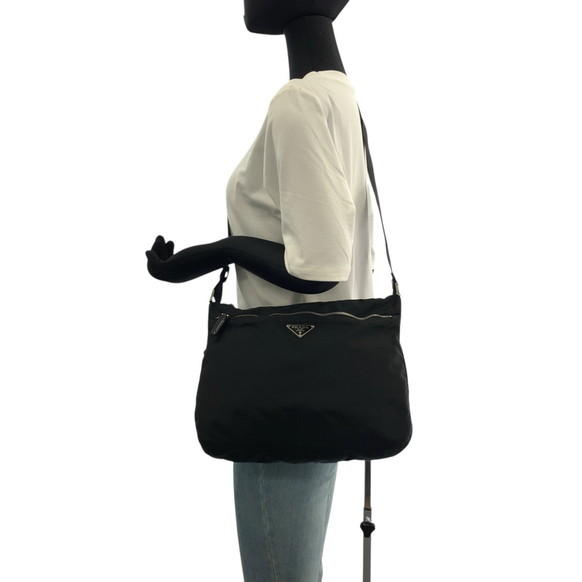 20544
PRADA プラダ テスート 三角ロゴプレート ブラック 黒 シルバー金具 ナイロン / レザー ショルダーバッグ ポシェット レディース ABP42