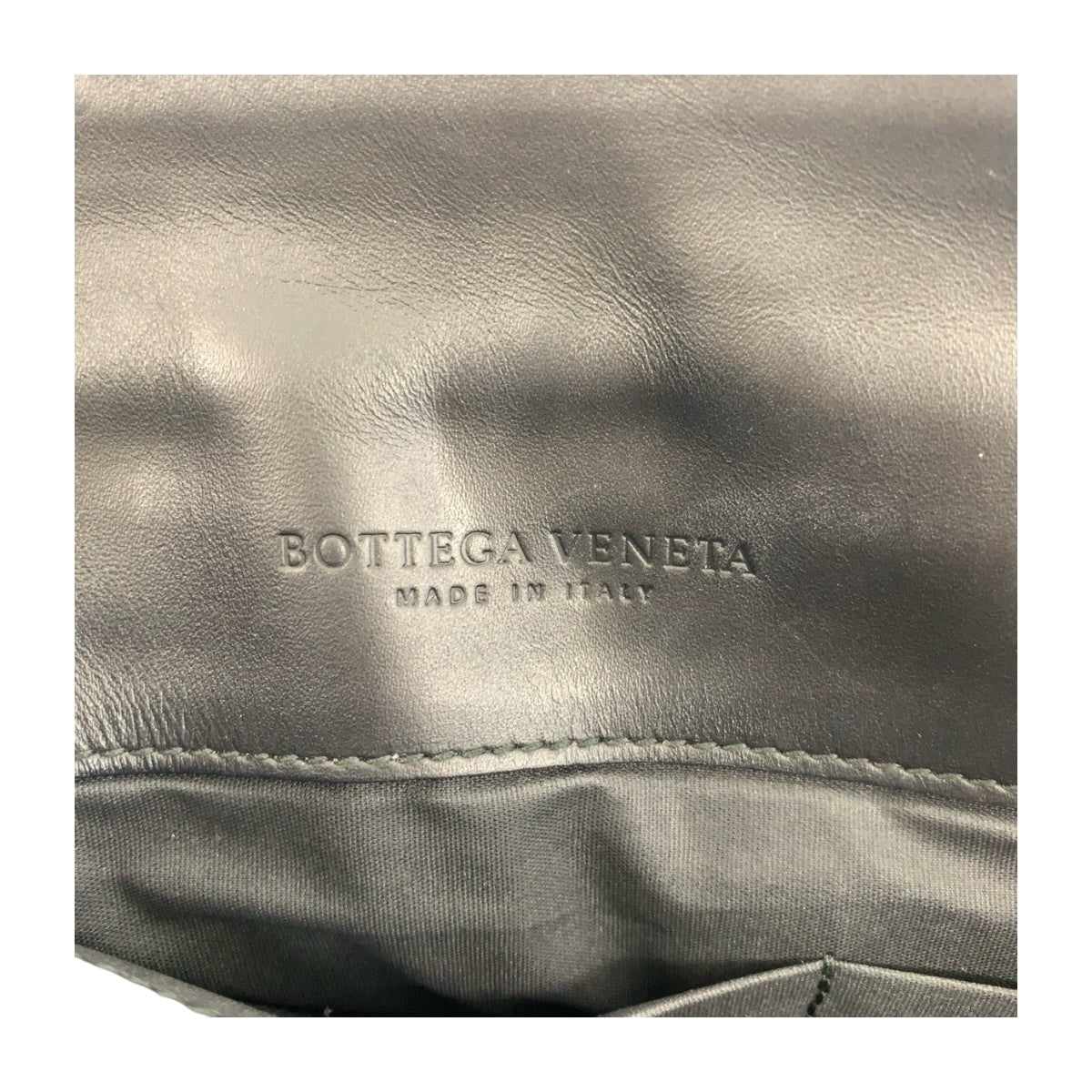 20556
BOTTEGAVENETA ボッテガヴェネタ イントレチャート ブラック 黒 ガンメタ金具 レザー クラッチバッグ セカンドバッグ メンズ A50