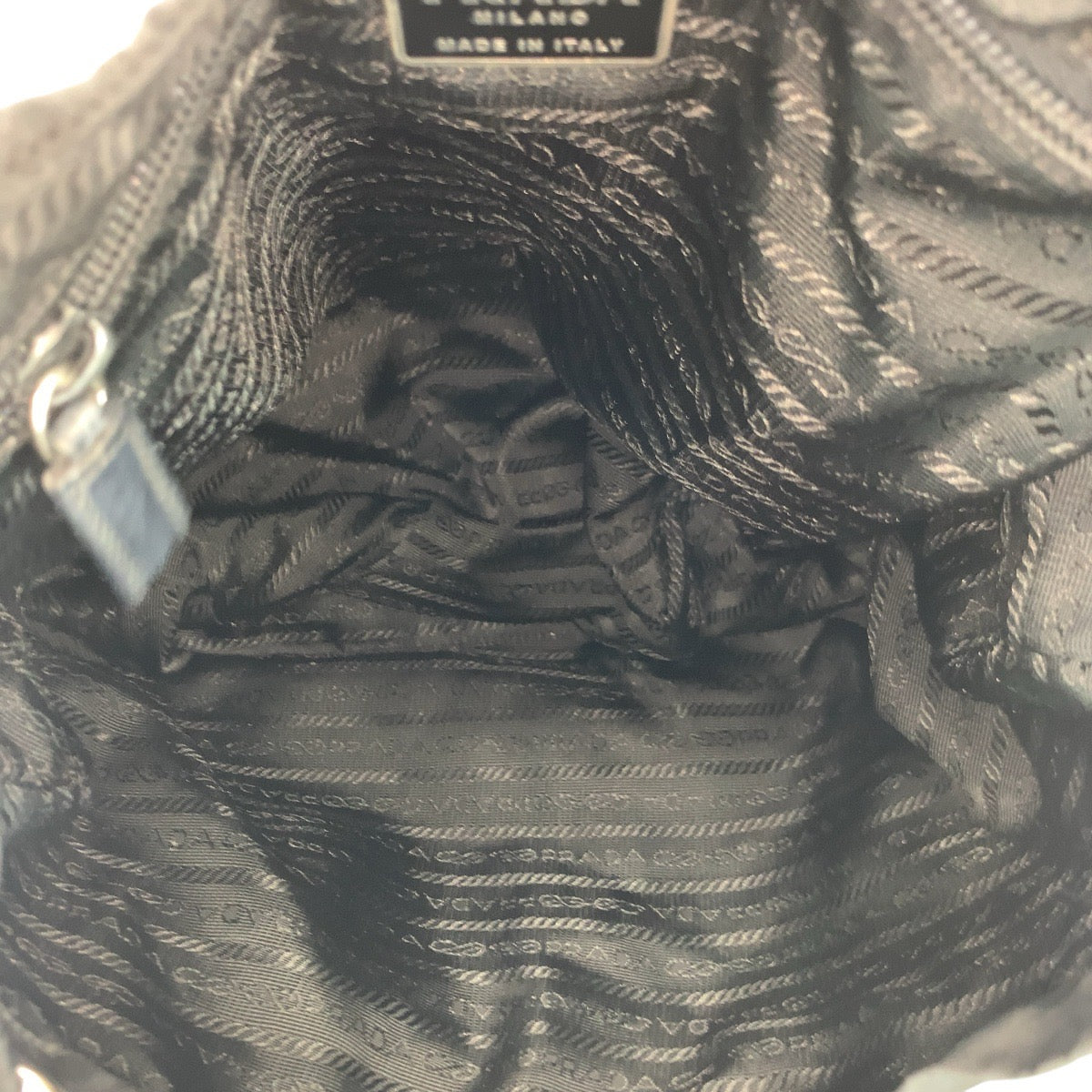 20573
PRADA プラダ テスート 三角ロゴプレート ブラック 黒 シルバー金具 ナイロン / レザー リュック・デイパック バックパック レディース AB36