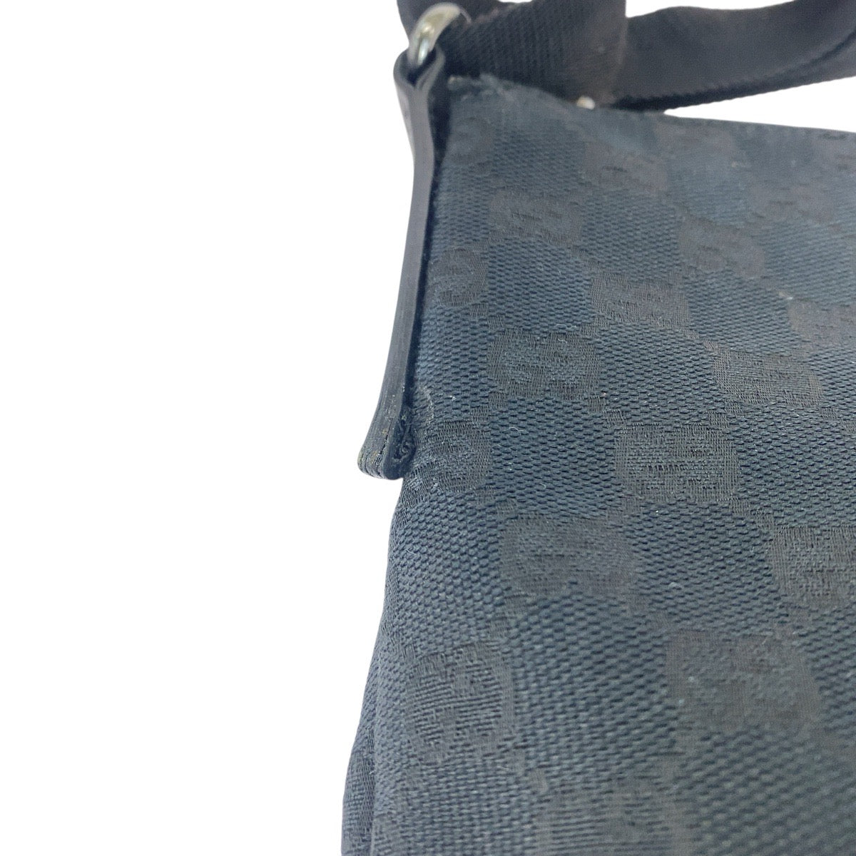 20603
GUCCI グッチ ブラック 黒 シルバー金具 GGキャンバス / レザー 145857 ショルダーバッグ メッセンジャーバッグ レディース AB28