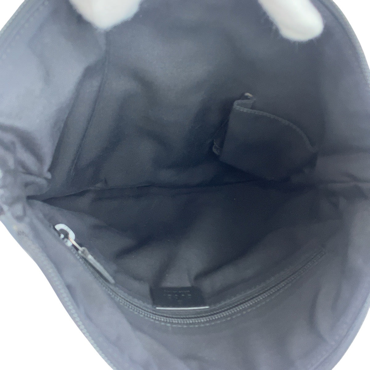20603
GUCCI グッチ ブラック 黒 シルバー金具 GGキャンバス / レザー 145857 ショルダーバッグ メッセンジャーバッグ レディース AB28