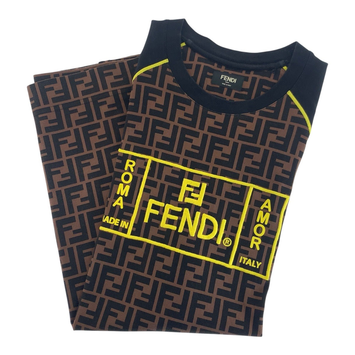 20616
FENDI フェンディ ズッカ柄 ラグラン サイズS ブラウン イエロー コットン CA05904627 半袖Ｔシャツ メンズ A42