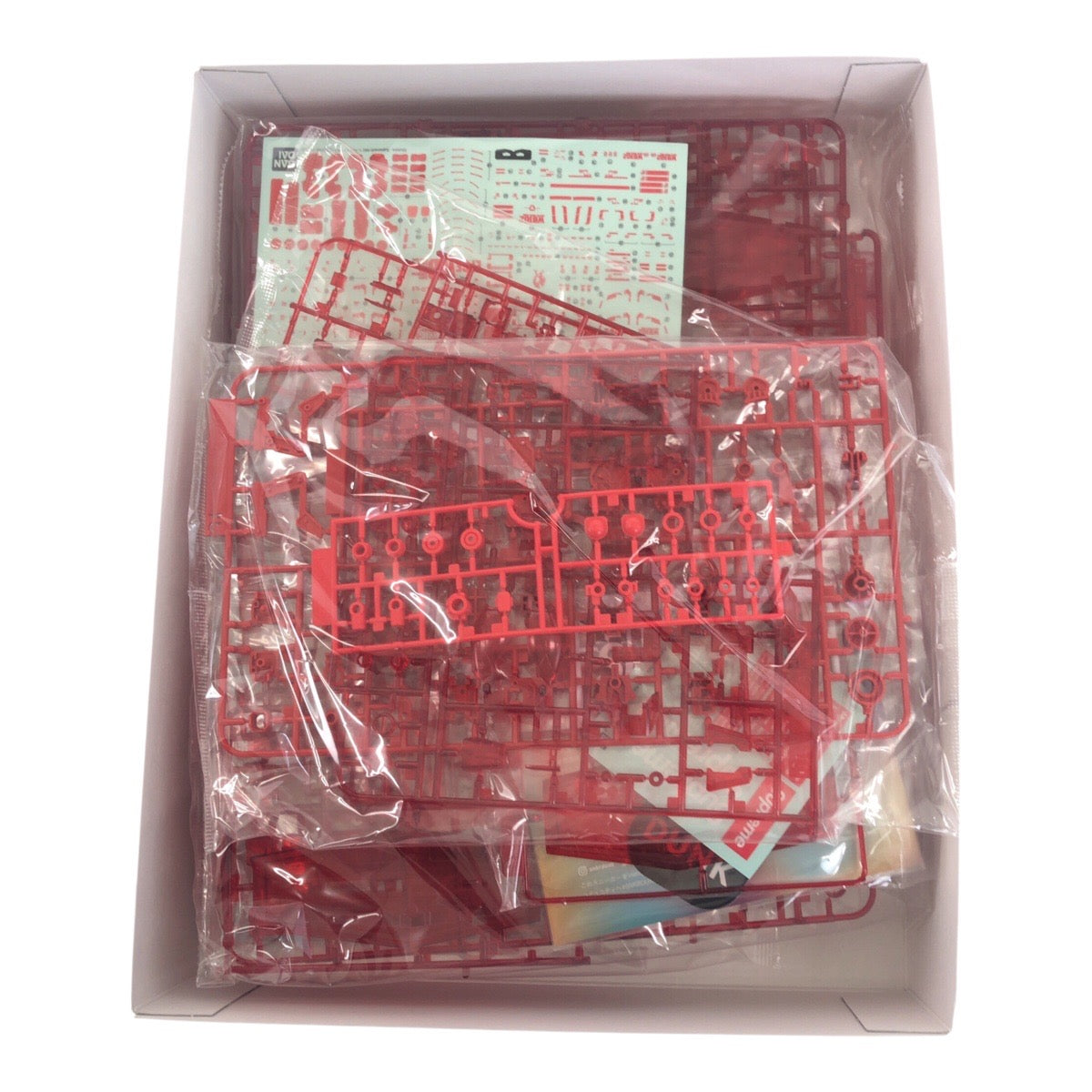 20650
Supreme 21AW WEEK17 Red White Plastic MG 1/100 RX-78-2 GUNDAM Ver.3.0 Model Kit Men's N25