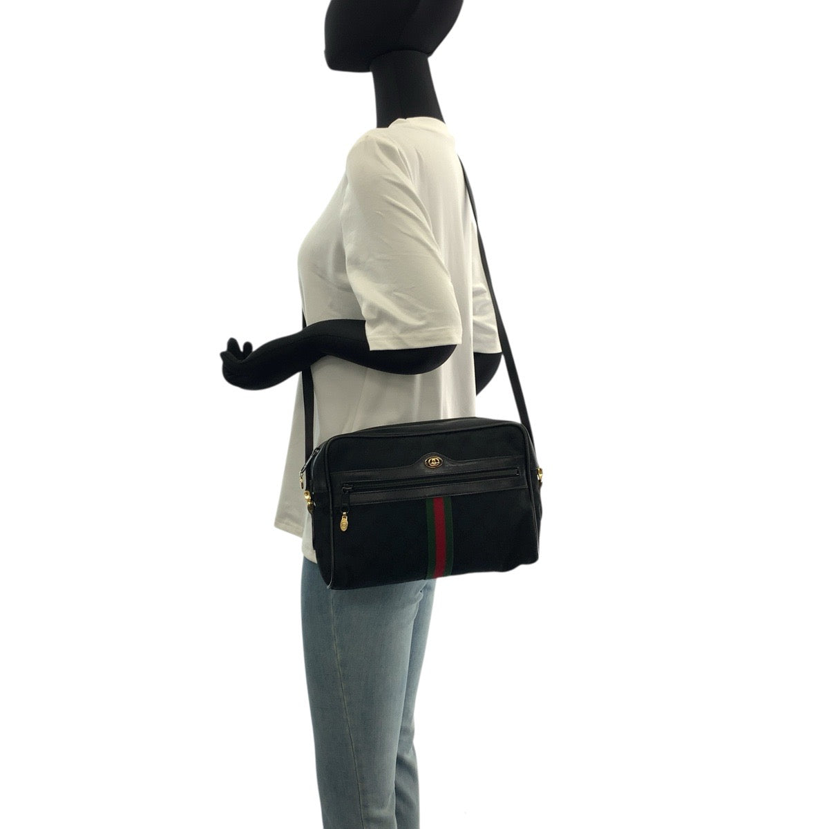 20693
GUCCI Vintage Old Gucci Sherry Line Black Gold Hardware GG Canvas / Leather 37 0124071 Shoulder Bag Pochette Ladies AB42