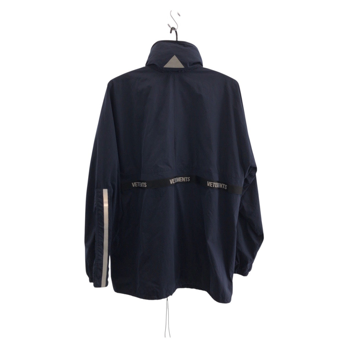 20736
VETEMENTS ヴェトモン VETEMENTS UMBROコラボ トラックジャケット サイズXS ネイビー ホワイト ナイロン ナイロンジャケット ウインドブレーカー メンズ ABP34