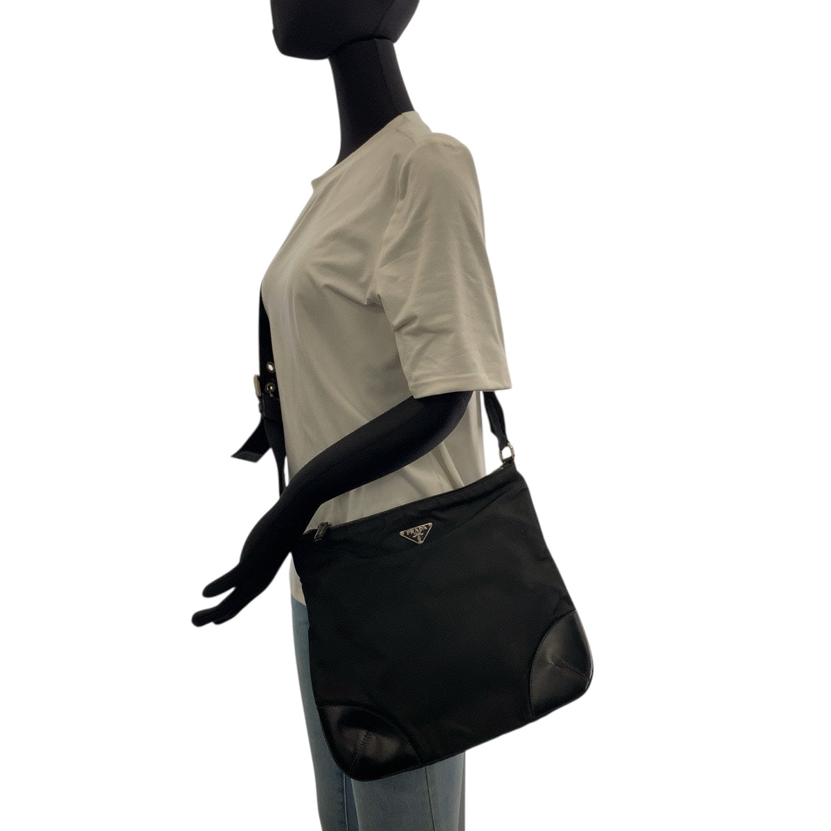 20765
PRADA プラダ テスート 三角ロゴプレート ブラック 黒 シルバー金具 ナイロン / レザー ショルダーバッグ メッセンジャーバッグ レディース ABP35