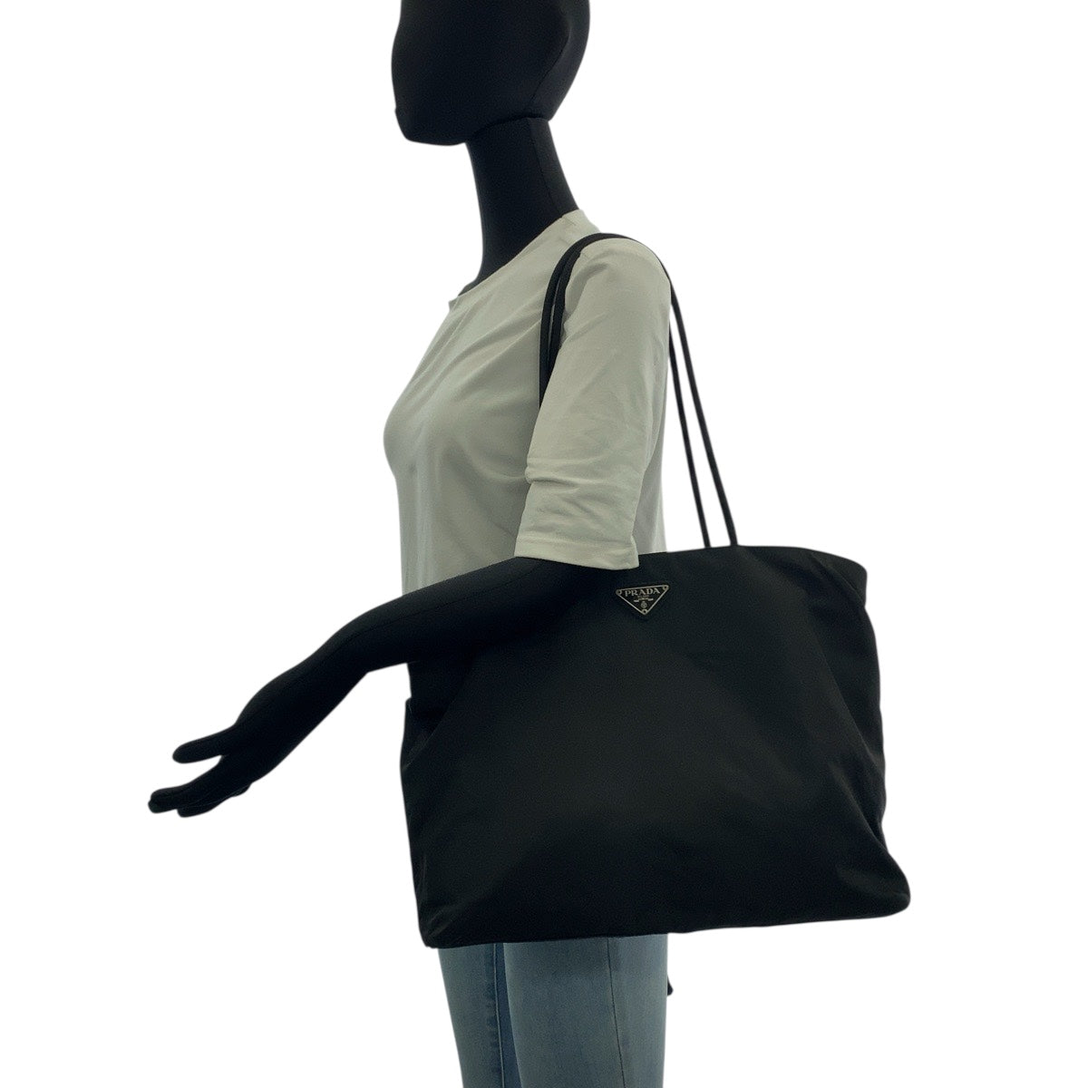 20773
PRADA プラダ テスート 三角ロゴプレート ブラック 黒 シルバー金具 ナイロン ショルダーバッグ トートバッグ レディース ABP35