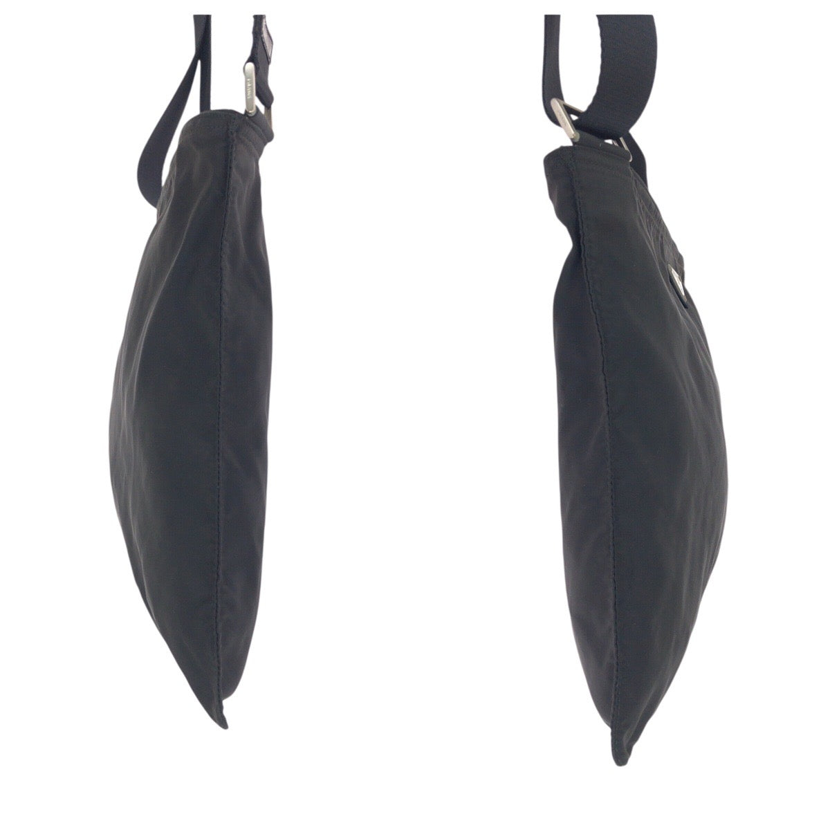 20777
PRADA プラダ テスート 三角ロゴプレート ブラック 黒 シルバー金具 ナイロン ショルダーバッグ ポシェット レディース AB28