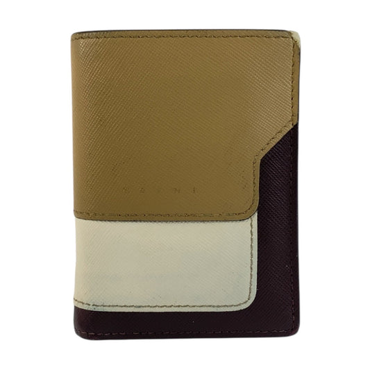 20789
MARNI マルニ ベージュ ブラウン ゴールド金具 レザー 折財布 コンパクトウォレット レディース AB9