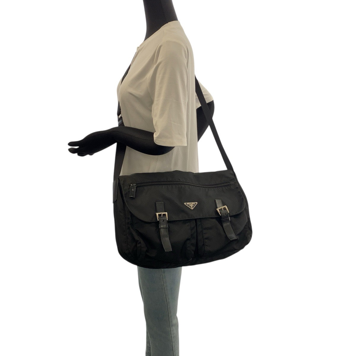 20796
PRADA プラダ テスート 三角ロゴプレート ブラック 黒 シルバー金具 ナイロン / レザー ショルダーバッグ メッセンジャーバッグ レディース ABP37