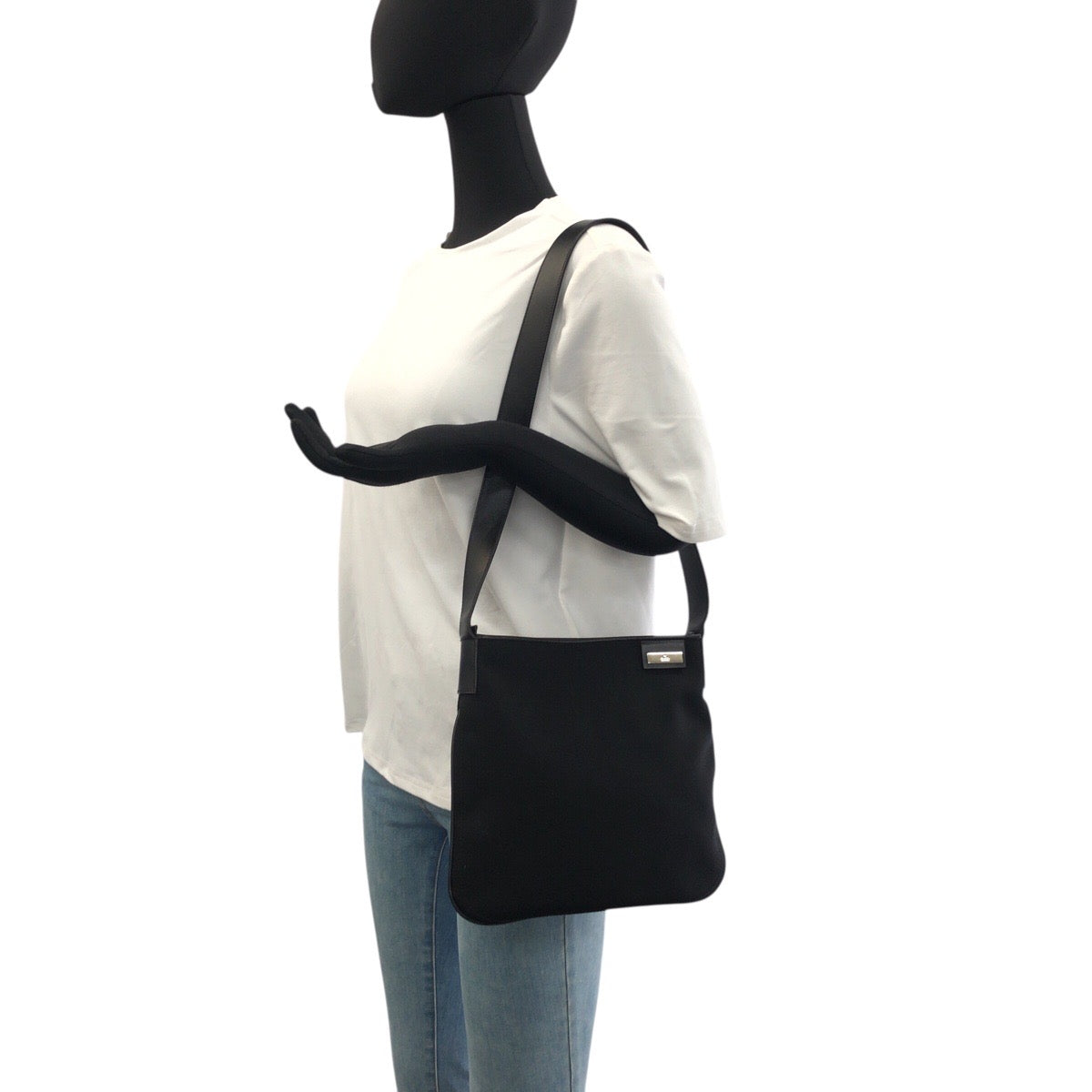 20800
GUCCI グッチ ブラック 黒 シルバー金具 キャンバス / レザー 019 0422 ショルダーバッグ ポシェット レディース A42