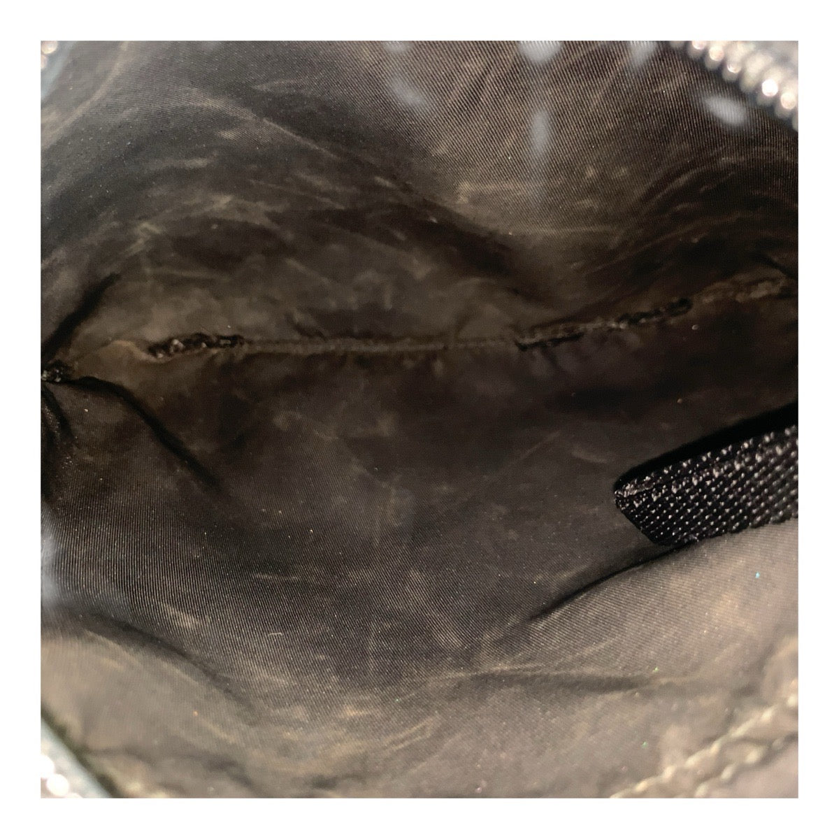 20820
PRADA プラダ テスート 三角ロゴプレート ブラック 黒 シルバー金具 ナイロン ショルダーバッグ ポシェット レディース AB28