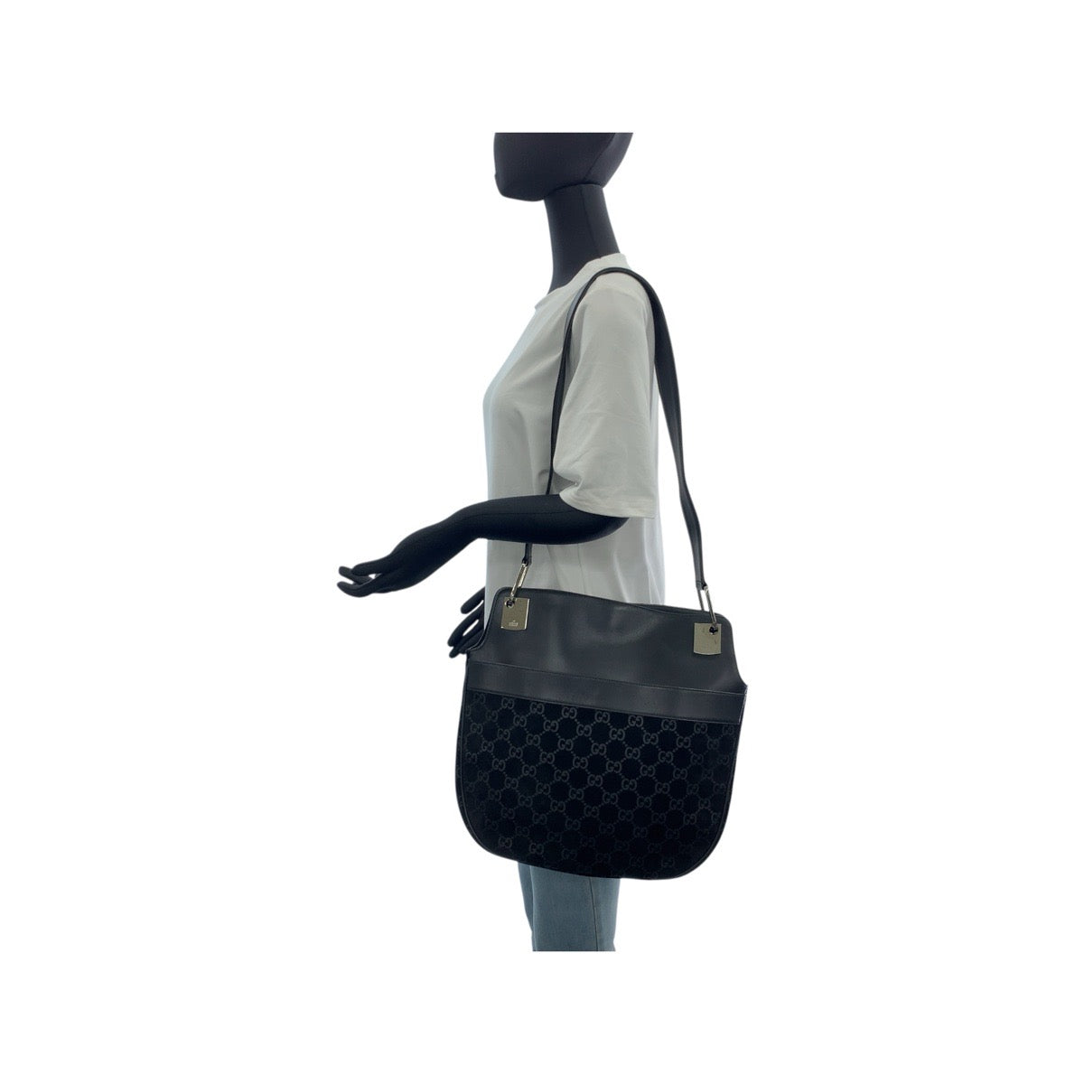 20823
GUCCI グッチ ブラック 黒 シルバー金具 スウェード / レザー 001.3307 ショルダーバッグ レディース A45